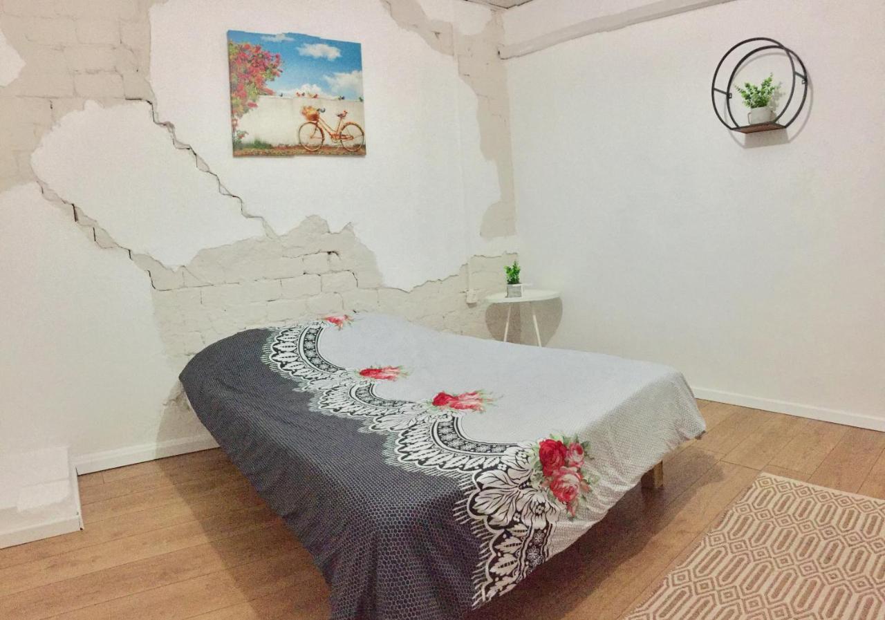 Dotan'S Boutique Guesthouse - By The Beach! Тель-Авив Экстерьер фото