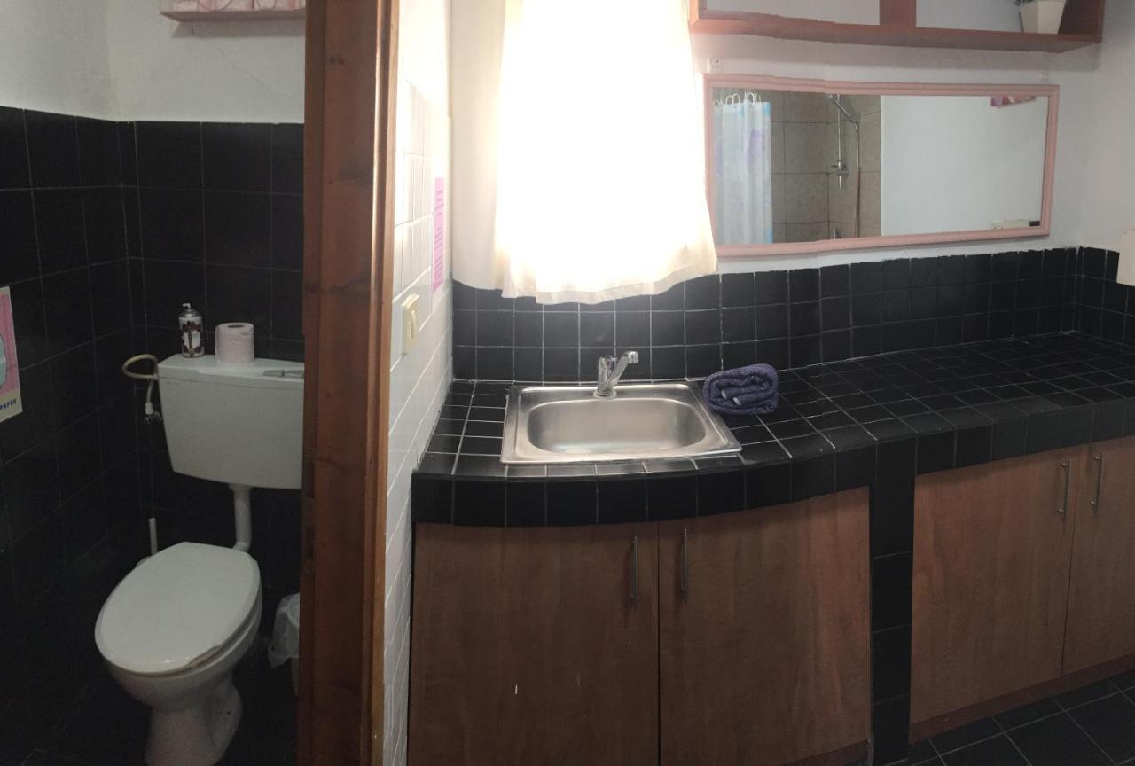 Dotan'S Boutique Guesthouse - By The Beach! Тель-Авив Экстерьер фото