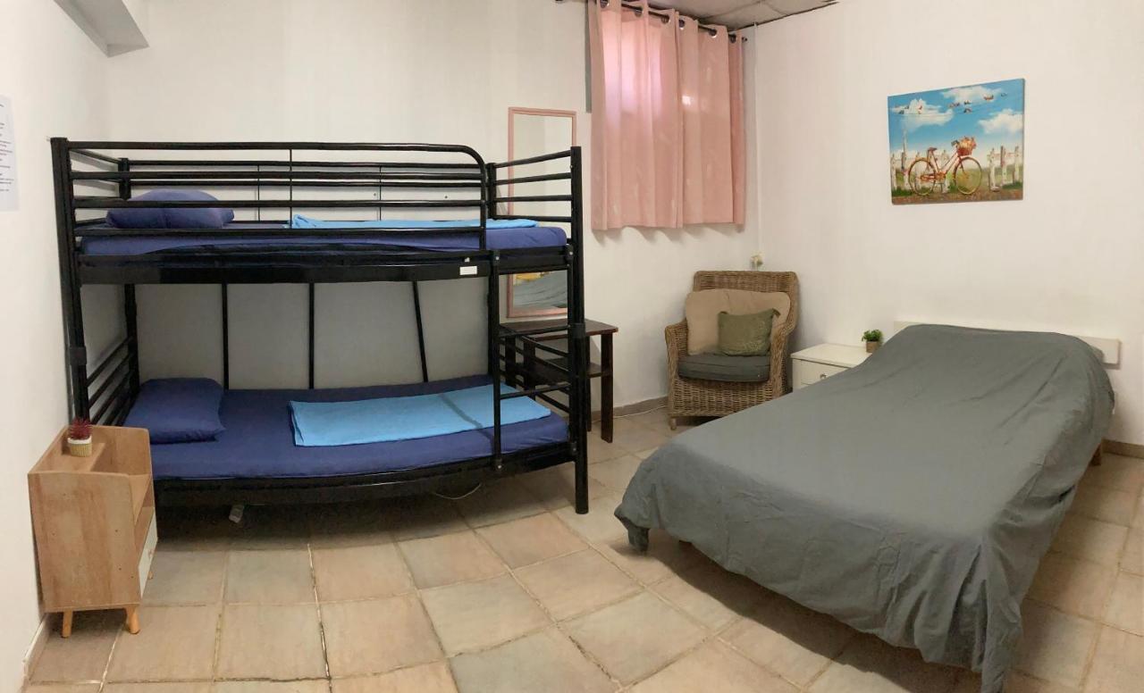 Dotan'S Boutique Guesthouse - By The Beach! Тель-Авив Экстерьер фото