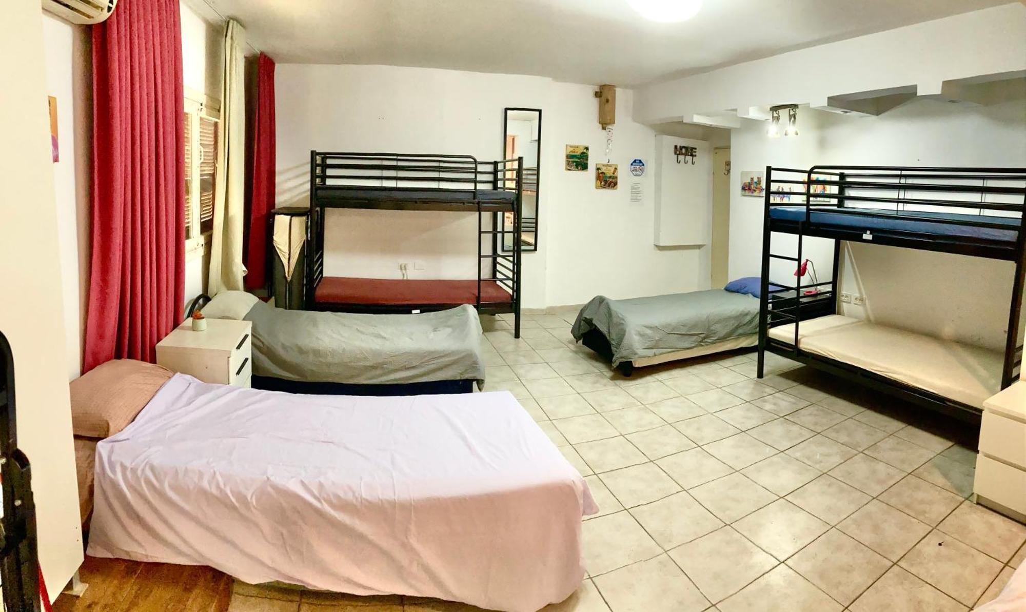 Dotan'S Boutique Guesthouse - By The Beach! Тель-Авив Экстерьер фото
