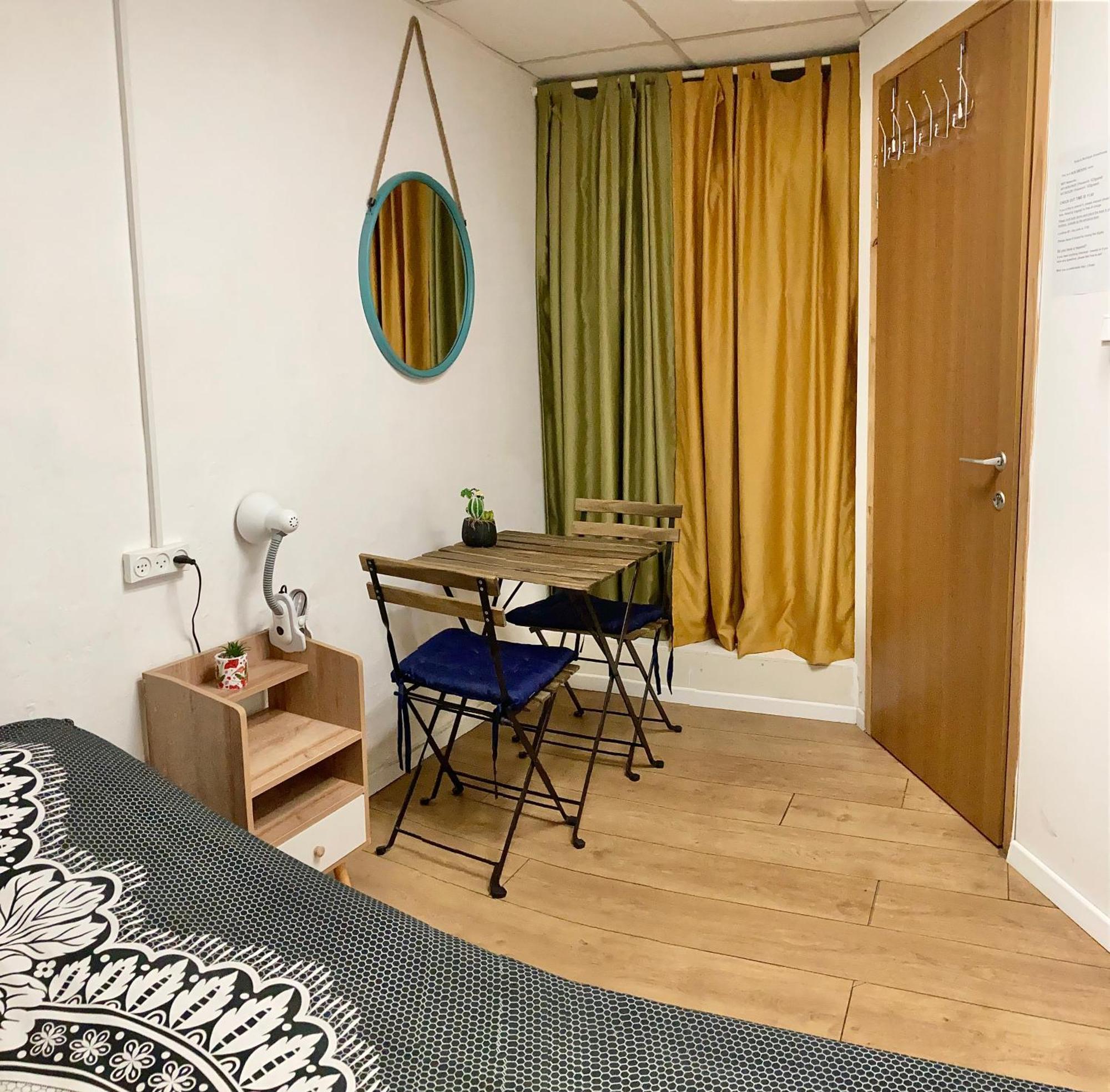 Dotan'S Boutique Guesthouse - By The Beach! Тель-Авив Экстерьер фото